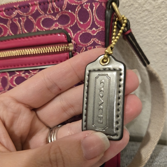 Coach Poppy Signature Metallic East West Swingpack Crossbody Bag in Pink - Picture 7 of 12